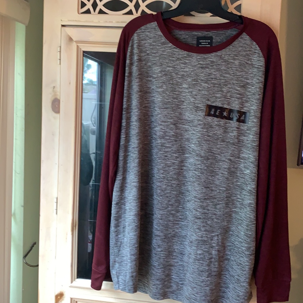 American Eagle Active Tee